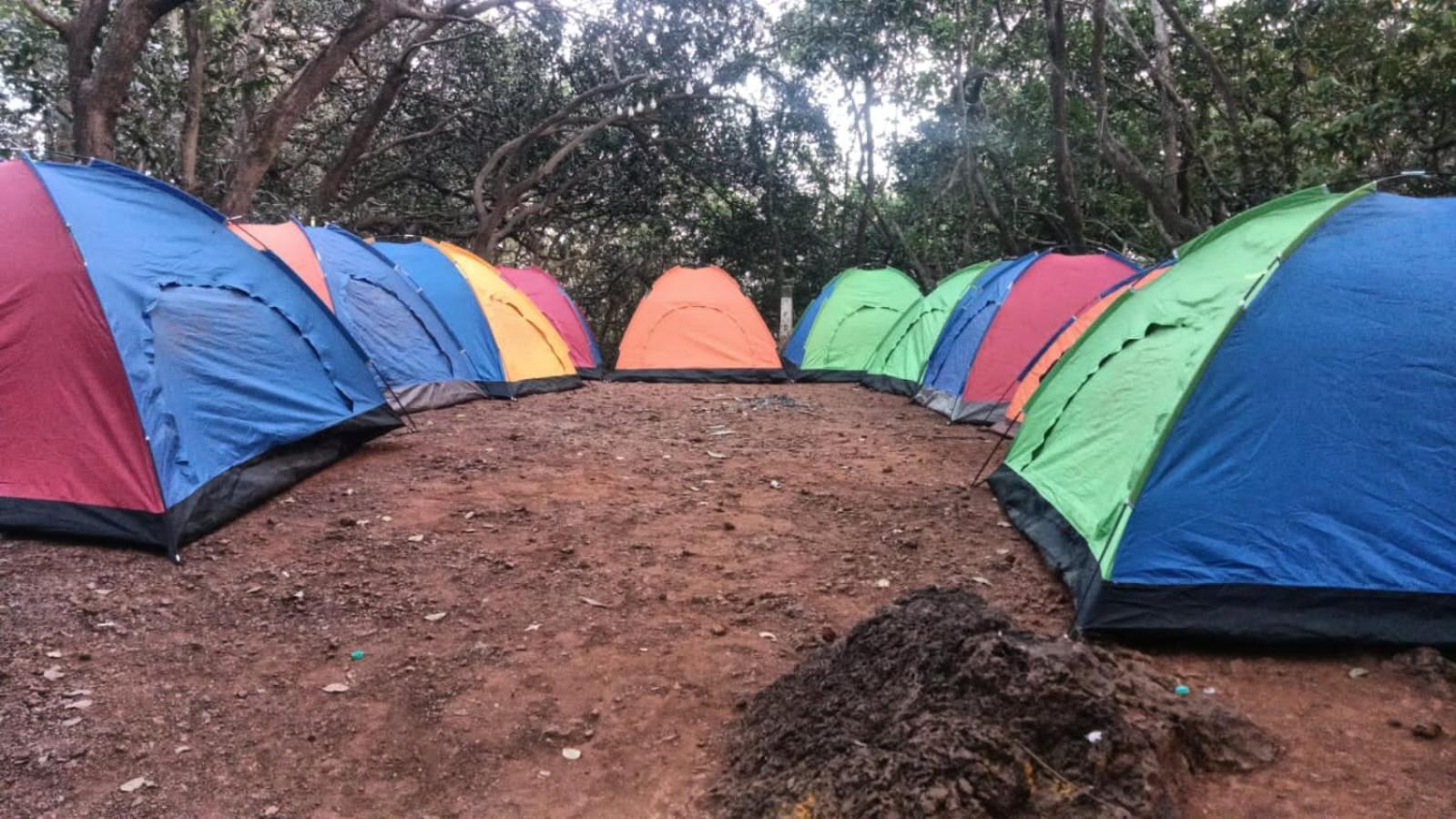 Hilltone Veg Non Veg Matheran Hotel Bagian luar foto